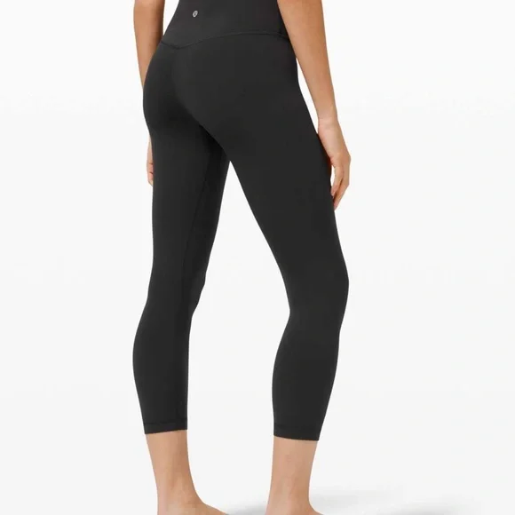 Lululemon Align High Rise Crop 23″ Leggings – Black / Nulu Fabric / Women’s - Picture 5 of 8